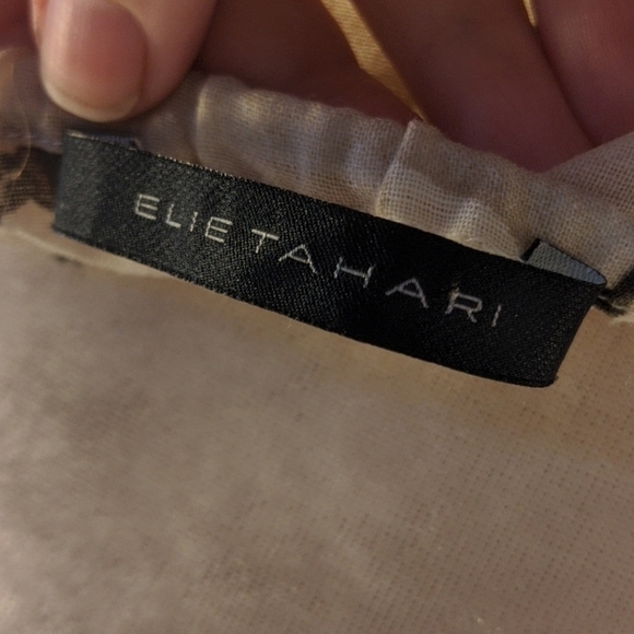 Elie Tahari cream floral overlay boho top - Picture 4 of 4